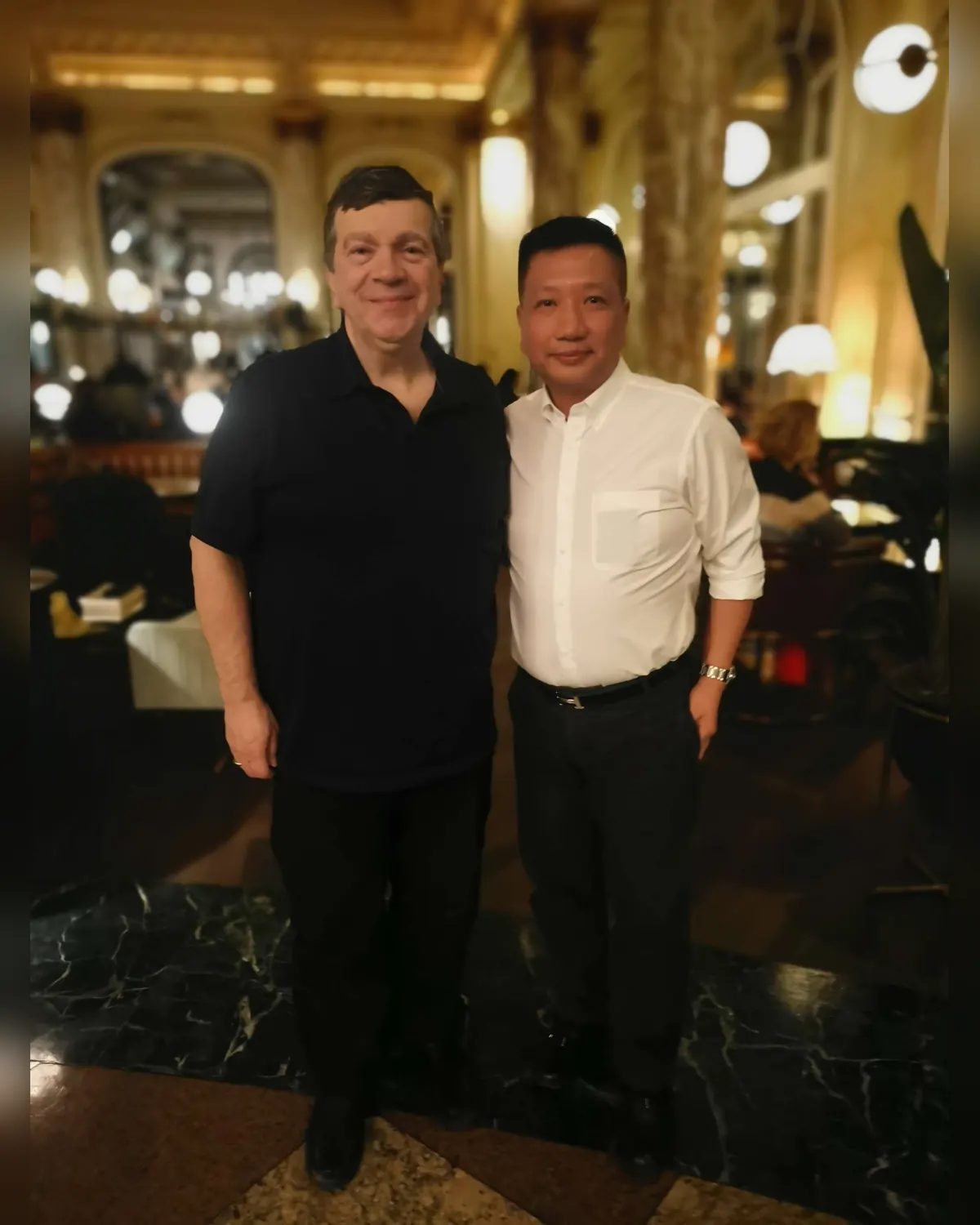 在加拿大与加拿大参议院「全生命周期心理健康与成瘾平等」圆桌会议联合主席 Paul Roumelitis 博士会面