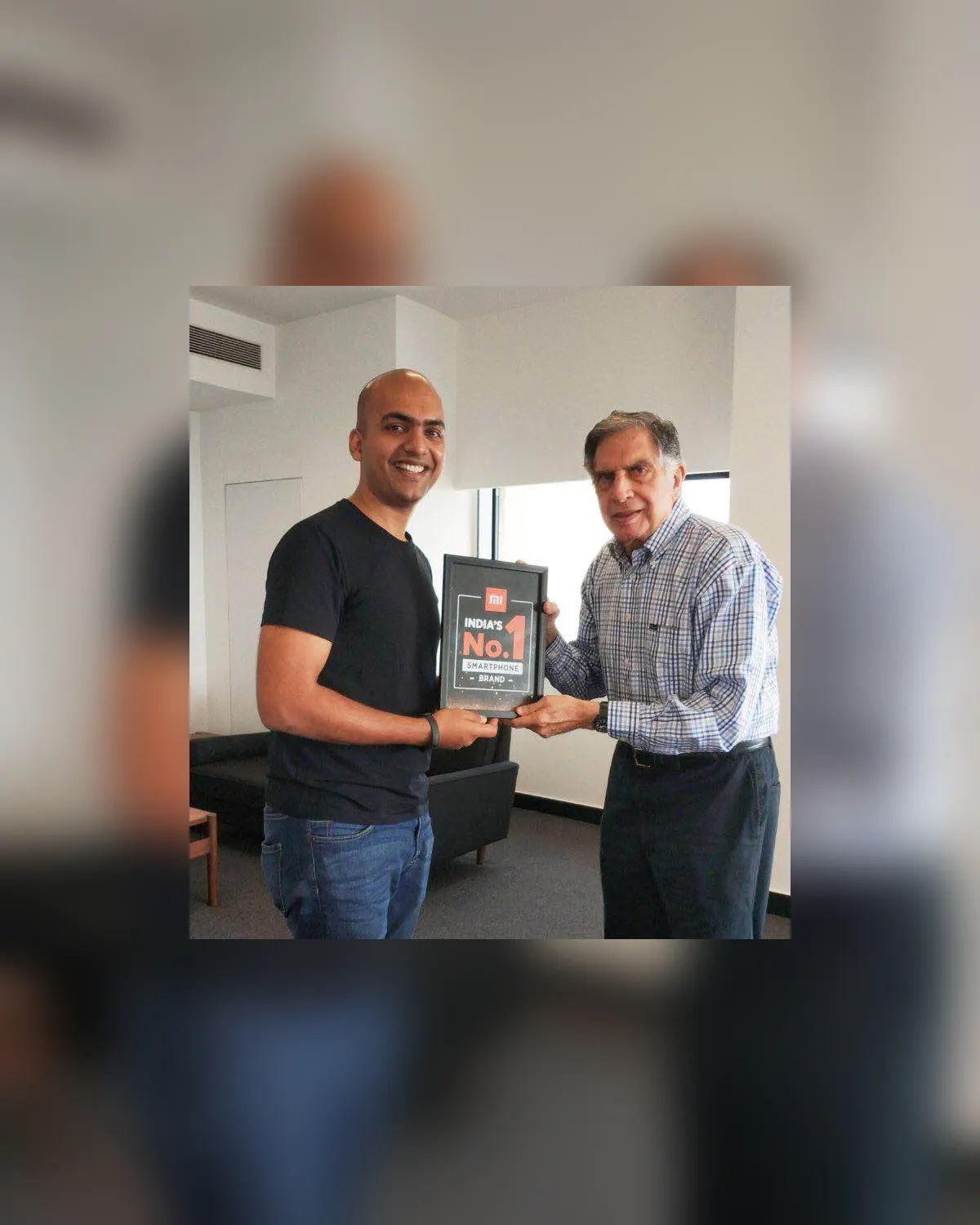 我们对小米印度的投资：Ratan Tata 先生与小米印度首席执行官 Manu Kumar Jain